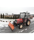 Ciągnik ogrodniczy marki YANMAR F20D
