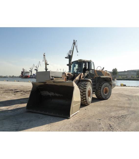 Ładowarka kołowa marki LIEBHERR L576 2plus2 Bj 2008'